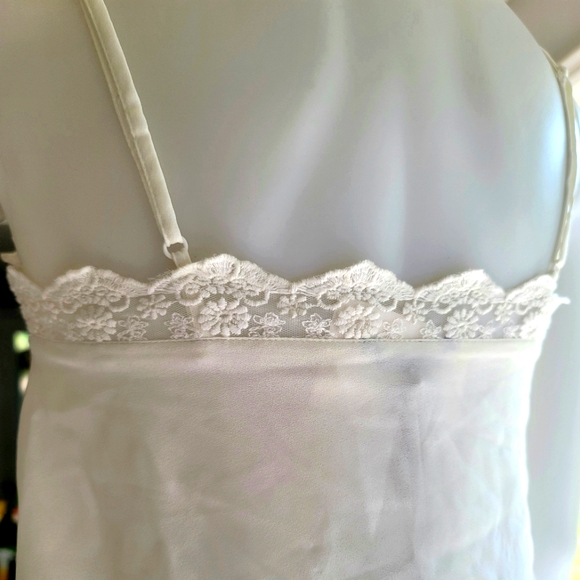 BRAND NEW! Buffalo by David Bitton Petite Beaded Floral Cami Top Size XS - Picture 6 of 13